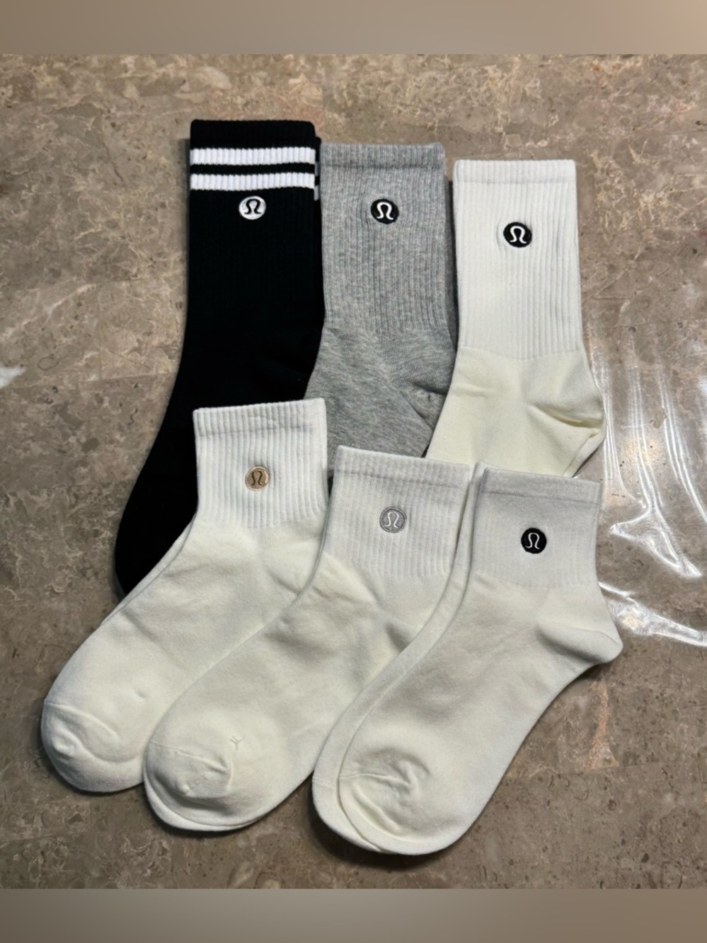 New Women’s Lululemon Athletica Socks Daily Stride
6 pairs 
Size Medium